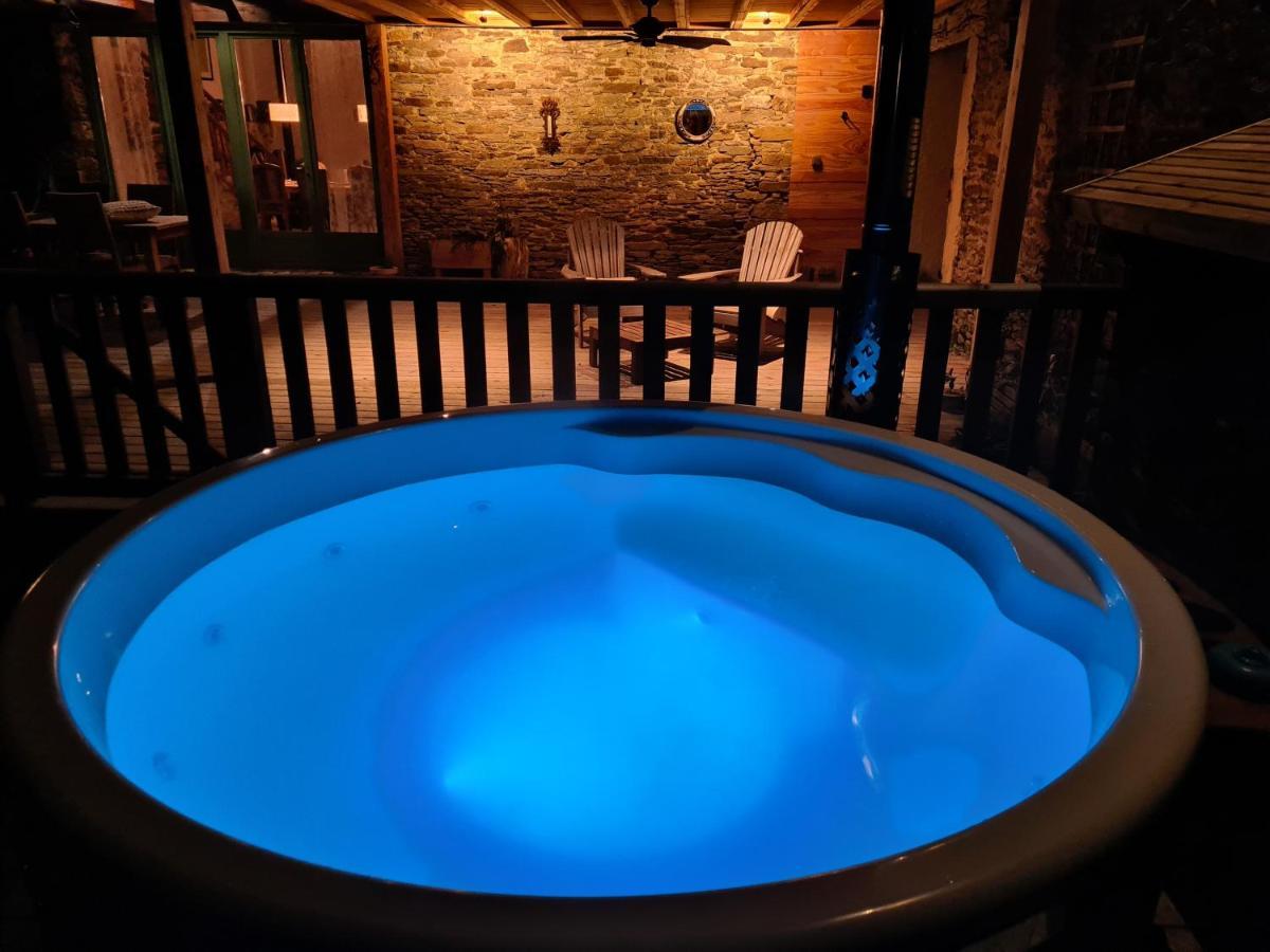 La Rhue Gites - Jacuzzi Jumilhac-le-Grand Exterior photo